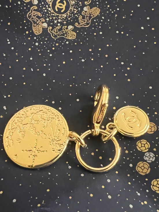 CHANEL Accessories - CHANEL Gold-Tone Coin Charm Holder with CC Logo New